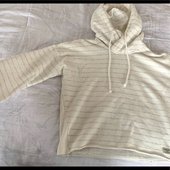 2 for $20 🎀 White Striped Abercrombie Hoodie - Picture 2 of 4